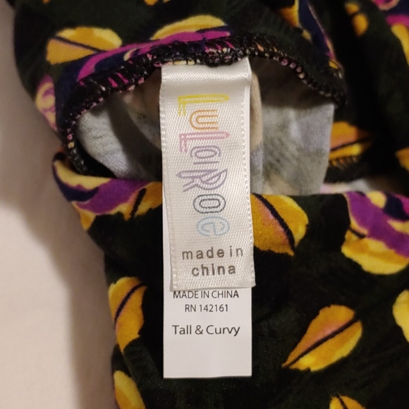Lularoe TC Leggings - Picture 3 of 3